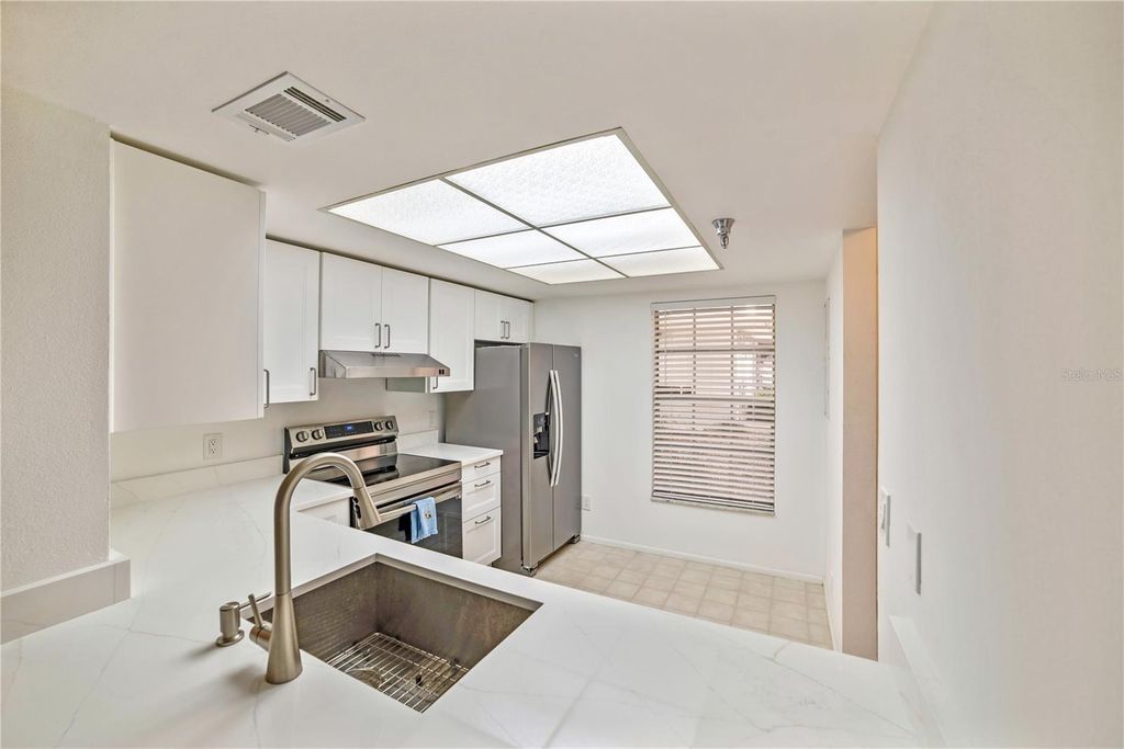 6304 POINTE WEST BOULEVARD A102, BRADENTON, FL 34209 — photo 3