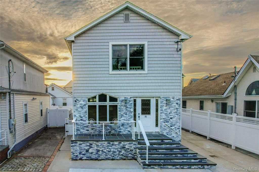 97 Cedarhurst Avenue, Point Lookout, NY 11569
