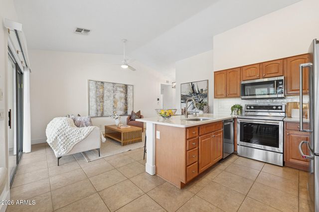 8909 E COPPER VALLEY Lane, Sun Lakes, AZ 85248