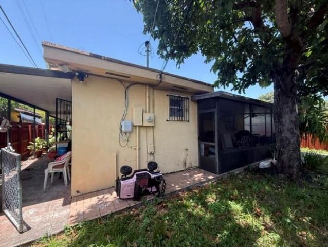 59 FLAGAMI Boulevard, Miami, FL 33144