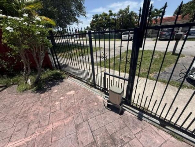 59 FLAGAMI Boulevard, Miami, FL 33144