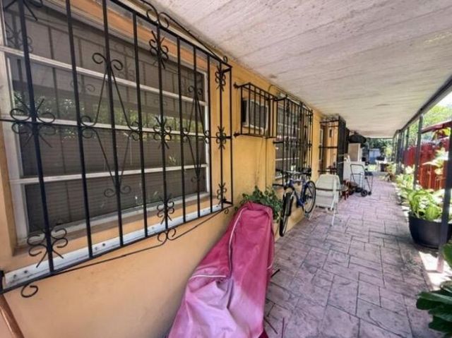 59 FLAGAMI Boulevard, Miami, FL 33144
