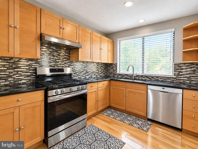 251 SAYRE DR, Princeton, NJ 08540