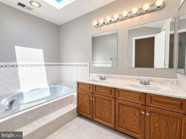 251 SAYRE DR, Princeton, NJ 08540