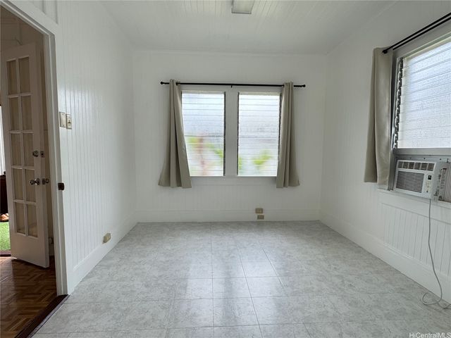 943 9th Avenue C, Honolulu, HI 96816