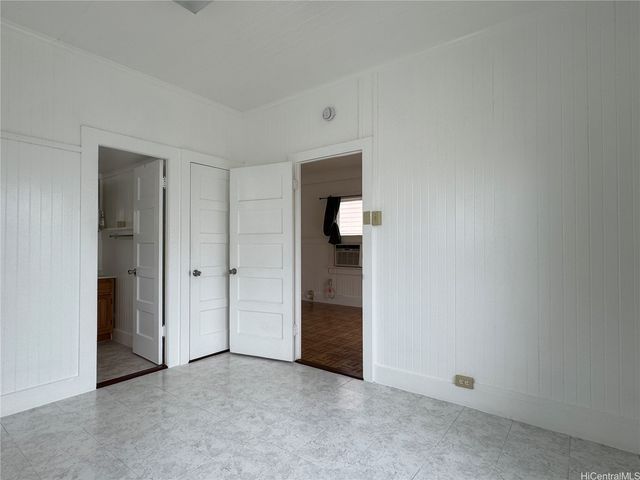 943 9th Avenue C, Honolulu, HI 96816