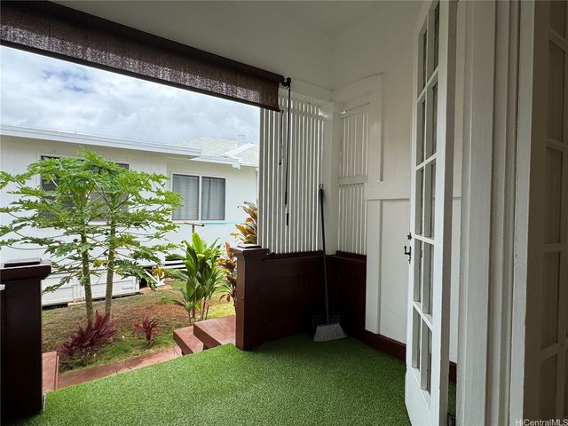 943 9th Avenue C, Honolulu, HI 96816