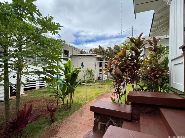 943 9th Avenue C, Honolulu, HI 96816