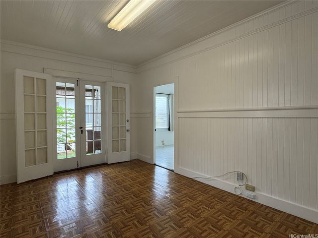943 9th Avenue C, Honolulu, HI 96816