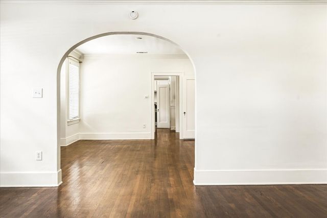 826 Cedar Hill Avenue, Dallas, TX 75208