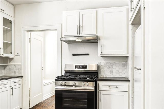 826 Cedar Hill Avenue, Dallas, TX 75208