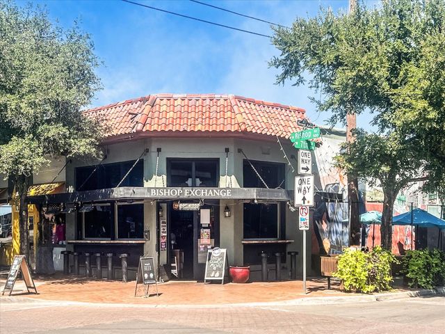 826 Cedar Hill Avenue, Dallas, TX 75208