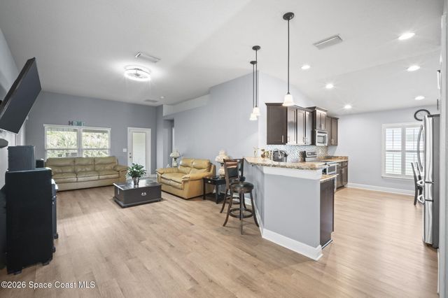 308 Briarcliff Circle, Sebastian, FL 32958