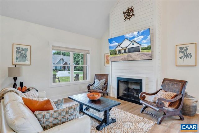 510 CAMELLIA LN, Moneta, VA 24121