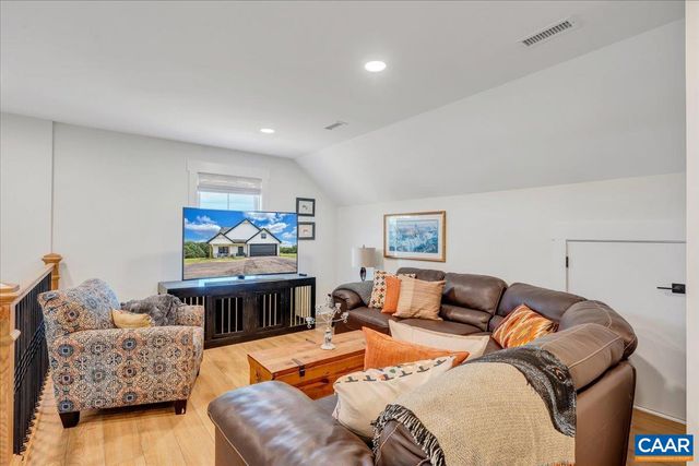 510 CAMELLIA LN, Moneta, VA 24121
