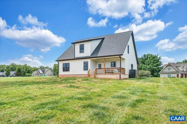 510 CAMELLIA LN, Moneta, VA 24121