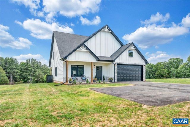 510 CAMELLIA LN, Moneta, VA 24121