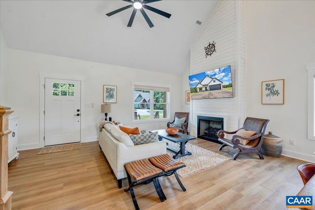 510 CAMELLIA LN, Moneta, VA 24121