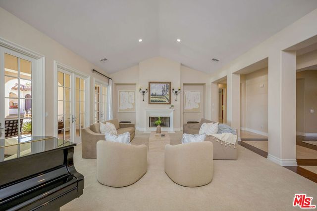 25420 Prado De Azul, Calabasas, CA 91302