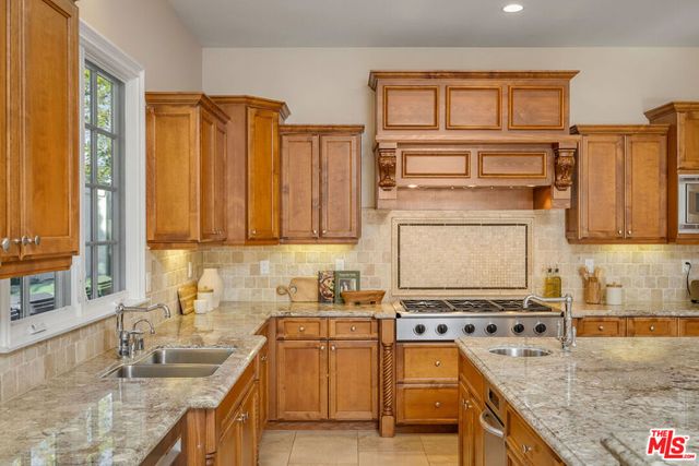 25420 Prado De Azul, Calabasas, CA 91302