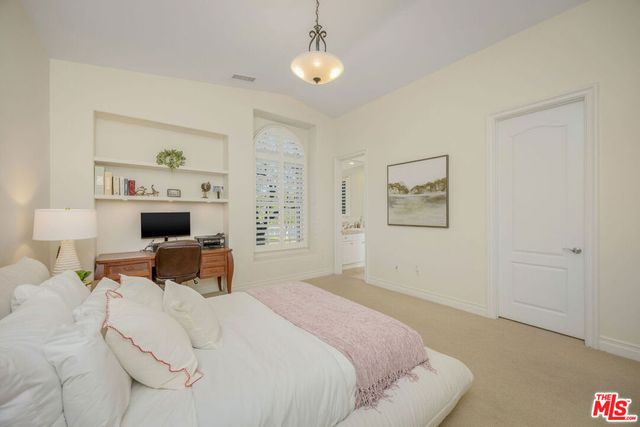 25420 Prado De Azul, Calabasas, CA 91302
