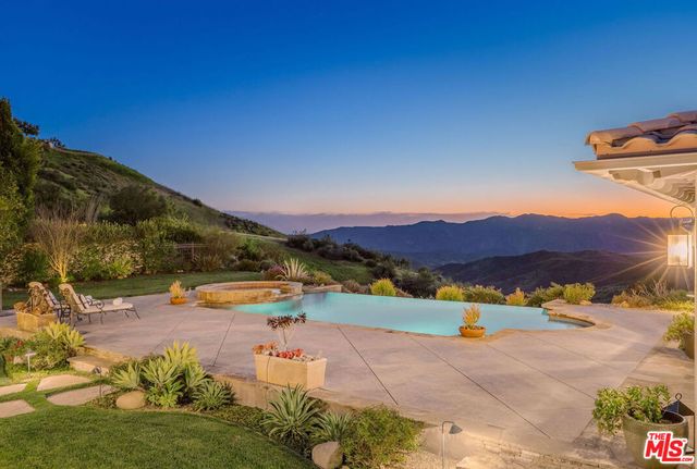25420 Prado De Azul, Calabasas, CA 91302