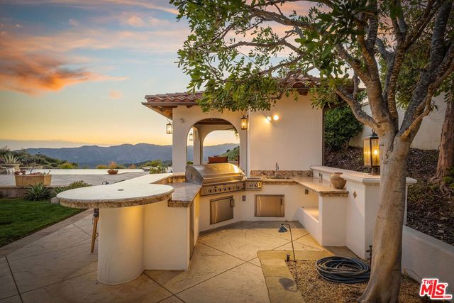 25420 Prado De Azul, Calabasas, CA 91302