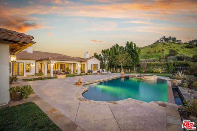 25420 Prado De Azul, Calabasas, CA 91302
