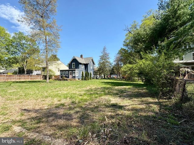 4702 BANNER ST, Hyattsville, MD 20781