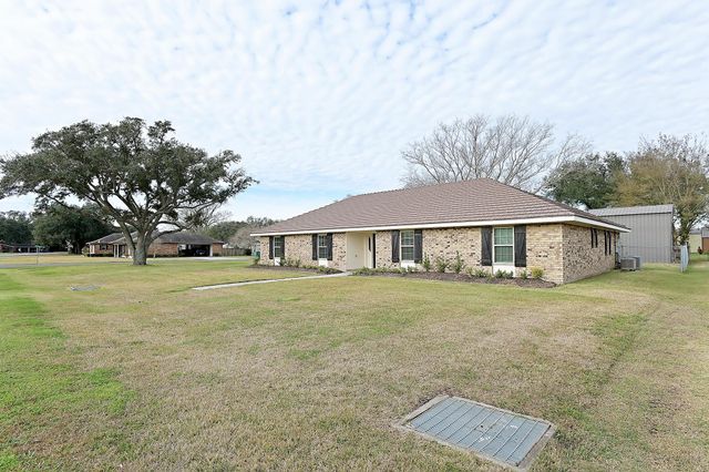 304 Winder Rd, Thibodaux, LA 70301