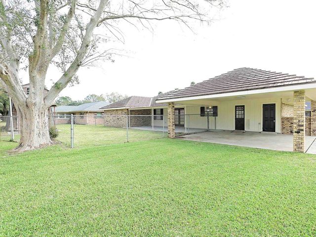 304 Winder Rd, Thibodaux, LA 70301