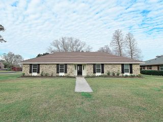 304 Winder Rd, Thibodaux, LA 70301