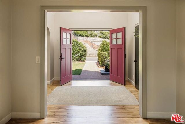 5166 High Crest Avenue, Los Angeles, CA 90041