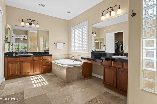 26216 N 56TH Drive N, Phoenix, AZ 85083