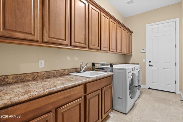 26216 N 56TH Drive N, Phoenix, AZ 85083