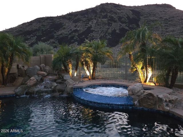 26216 N 56TH Drive N, Phoenix, AZ 85083