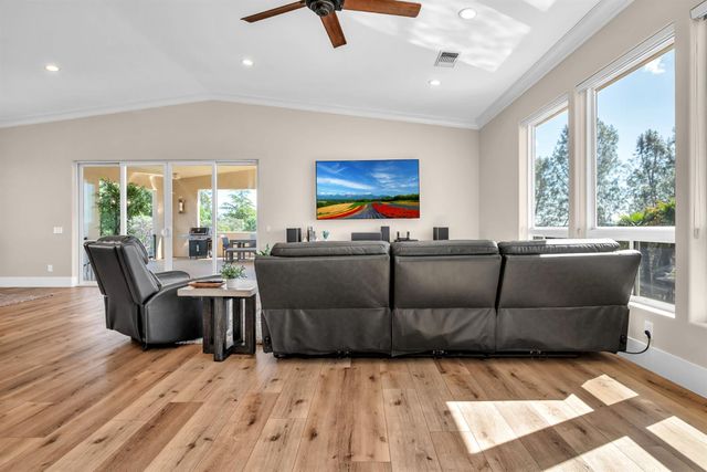 1680 Winding Oak Ln, El Dorado Hills, CA 95762