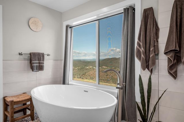 1680 Winding Oak Ln, El Dorado Hills, CA 95762