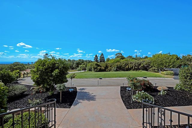 1680 Winding Oak Ln, El Dorado Hills, CA 95762