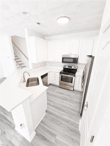 29 Frazier CT, Hampton, VA 23666