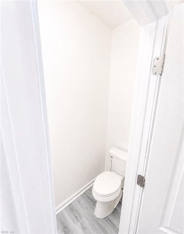 29 Frazier CT, Hampton, VA 23666