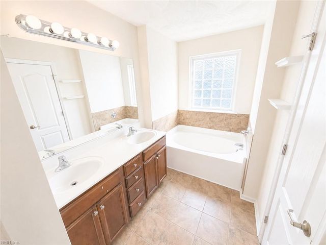 29 Frazier CT, Hampton, VA 23666