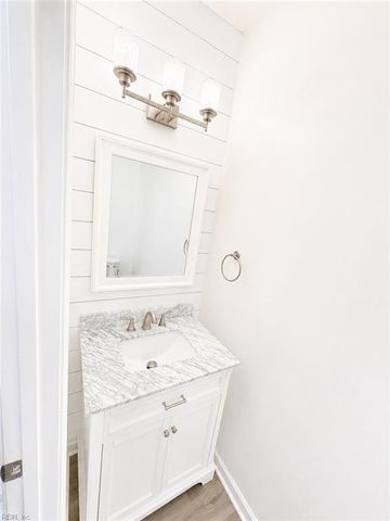 29 Frazier CT, Hampton, VA 23666