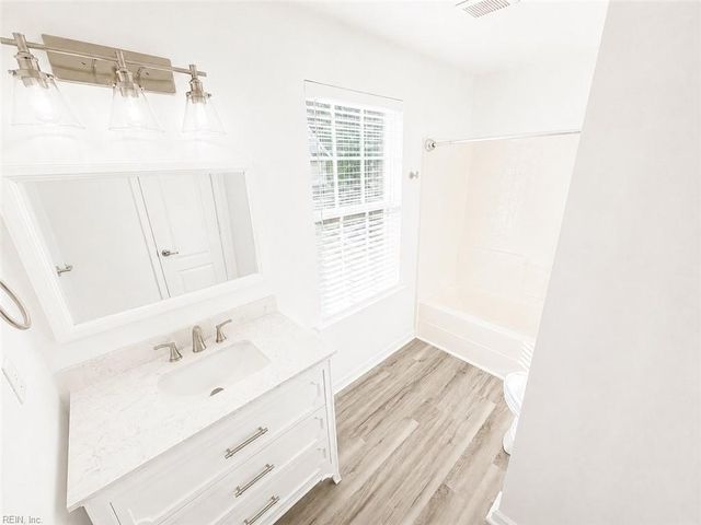 29 Frazier CT, Hampton, VA 23666