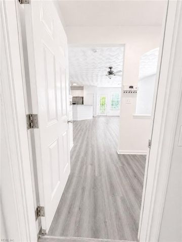 29 Frazier CT, Hampton, VA 23666