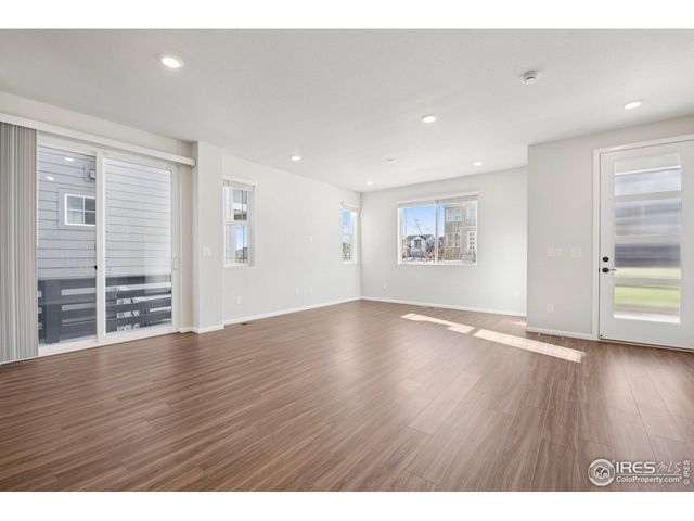 8777 Whiteclover St, Littleton, CO 80125