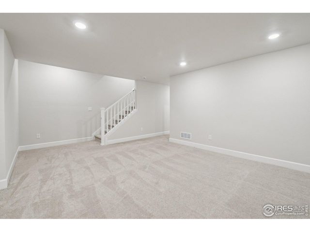 8777 Whiteclover St, Littleton, CO 80125