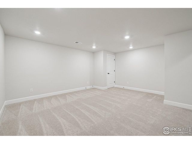 8777 Whiteclover St, Littleton, CO 80125