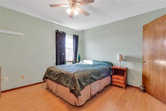 1112 Walnut Court, Moore, OK 73160