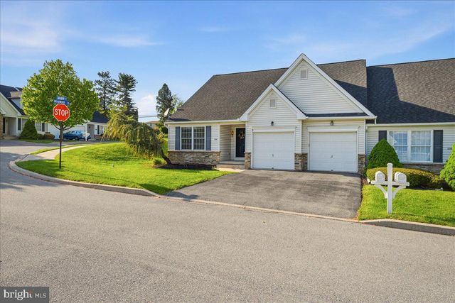 1314 LINDENWOOD LN, Easton, PA 18040